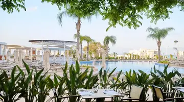 Sunrise Oasis Hotel & Waterpark