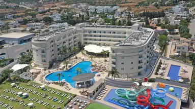 Sunrise Oasis Hotel & Waterpark