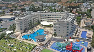 Sunrise Oasis Hotel & Waterpark