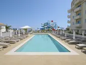 Sunrise Oasis