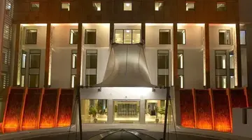 Sunrise Pearl Hotel & Spa