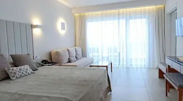 Sunrise Pearl Hotel & Spa