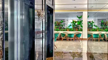 Sunrise Premium Hotel