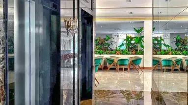 Sunrise Premium Hotel