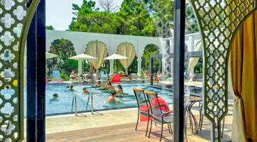 Sunrise Premium Hotel