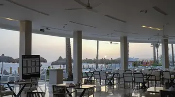 Sunrise Remal Beach Resort