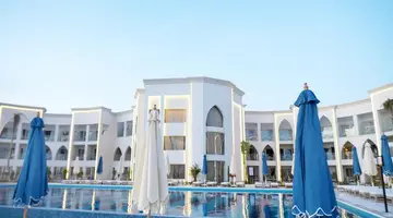 Sunrise Remal Beach Resort