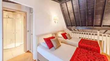 SUNRISE RESORT HOTEL