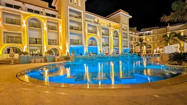Sunrise Romance Resort ***