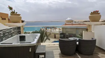 Sunrise Romance Resort ***