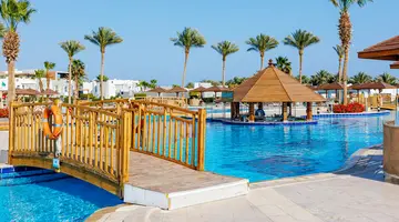 SUNRISE ROYAL MAKADI RESORT