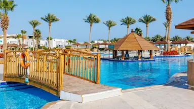 SUNRISE ROYAL MAKADI RESORT