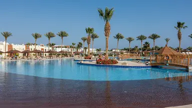 SUNRISE ROYAL MAKADI RESORT