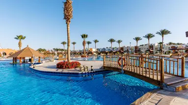 SUNRISE ROYAL MAKADI RESORT