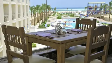 Sunrise Serano Club