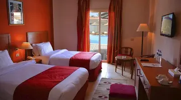 Sunrise Serano Club
