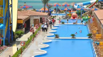 SUNRISE Solara Aqua Park Resort
