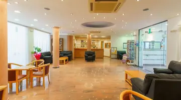 Sunrise Suites