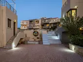 Sunrise Suites