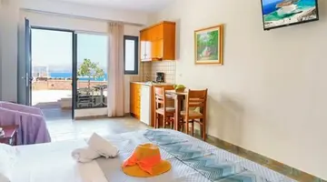 Sunrise Suites