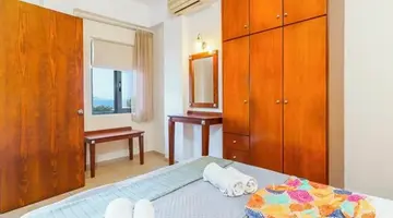 Sunrise Suites