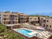 Sunrise Suites