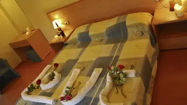SUNRISE VILLAGE HOTEL