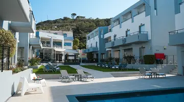 SUNRISE VILLAGE HOTEL