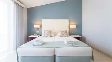 SUNRISE VILLAGE HOTEL