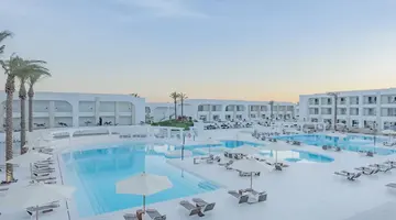 Sunrise White Hills Resort