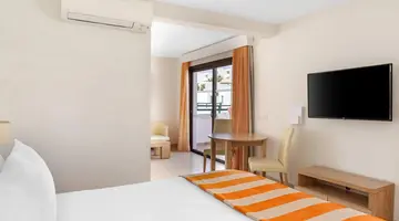 Sunset Bay Club