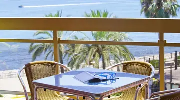 Sunset Beach Club