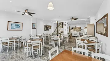 Sunset Beach Hotel