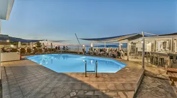 Sunset Beach Hotel