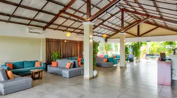 Sunset Beach Hotel