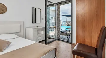 Sunset Beach Hotel