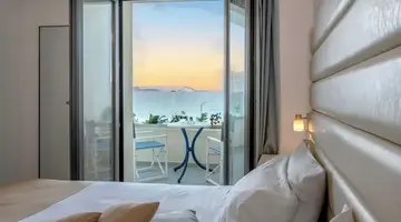 Sunset Beach Hotel
