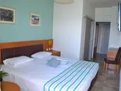 SUNSET BEACH Shotels