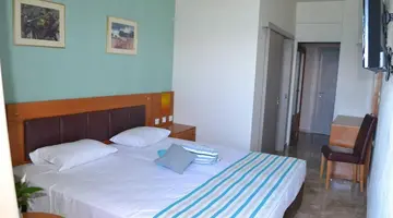 SUNSET BEACH Shotels