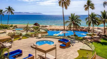 Sunset Plaza Beach Resort