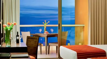 Sunset Plaza Beach Resort
