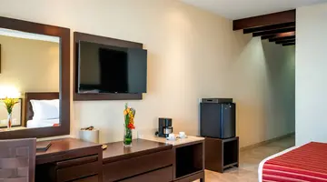 Sunset Plaza Beach Resort