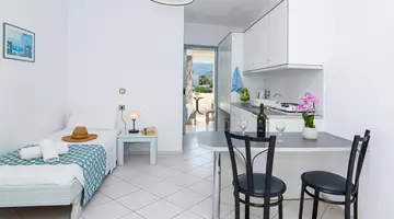 SUNSHINE GARDEN APARTMENTS