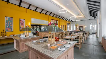 SUNSHINE GARDEN RESORT