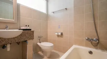 SUNSHINE GARDEN RESORT