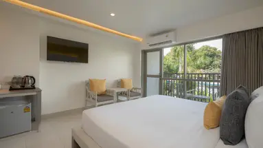 SUNSHINE GARDEN RESORT