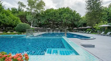 SUNSHINE GARDEN RESORT