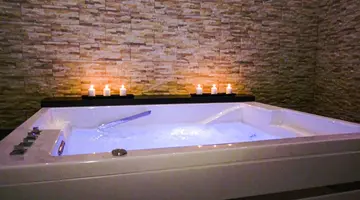 Sunshine Hotel and Spa