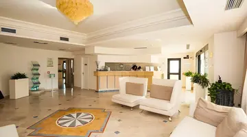 Sunshine Hotel and Spa
