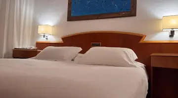 SUNSHINE HOTEL
